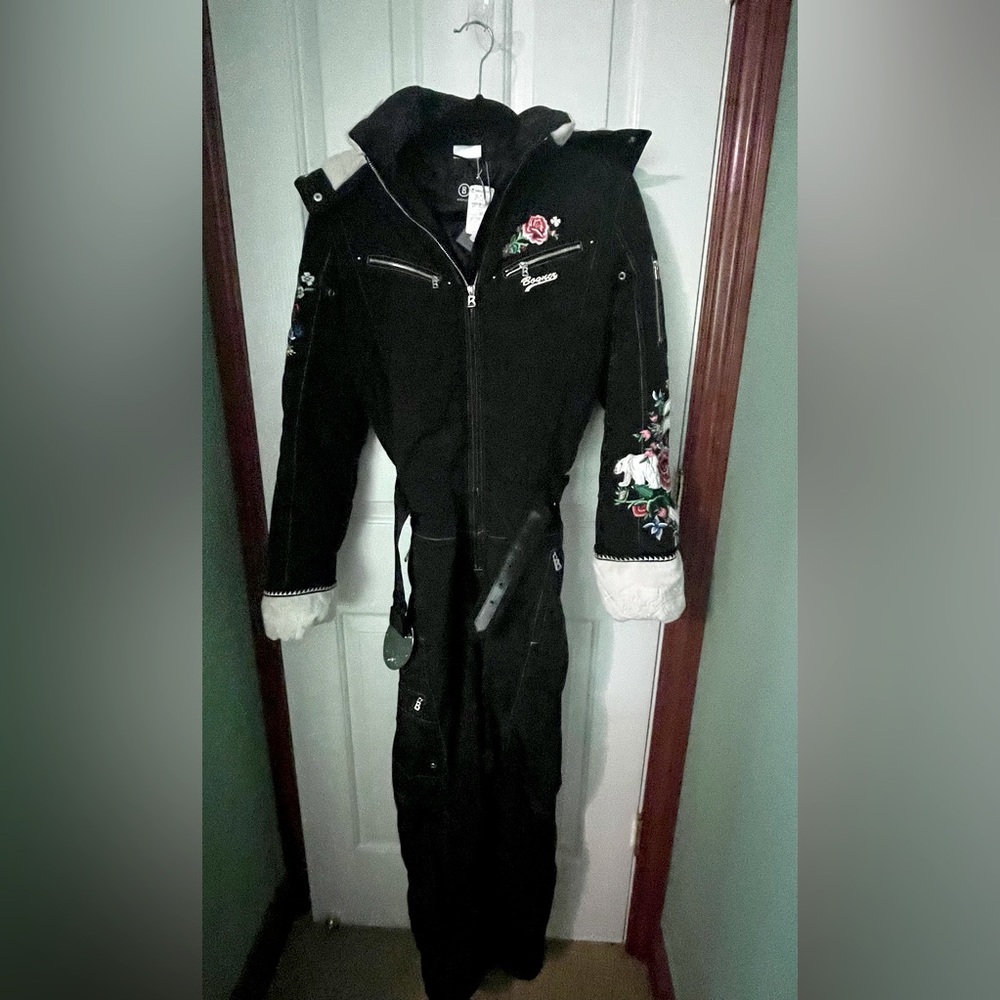 BNWT Bogner ski suit from Nieman Marcus - Black